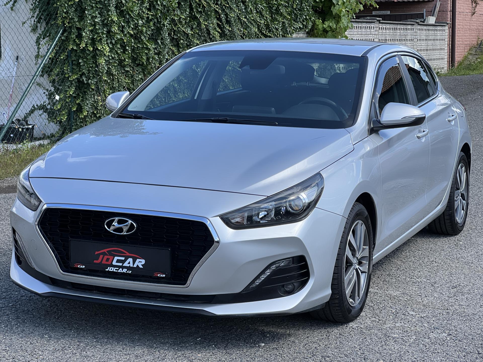 Hyundai i30 Fastback 1.0T-GDi KOUPENO V ČR